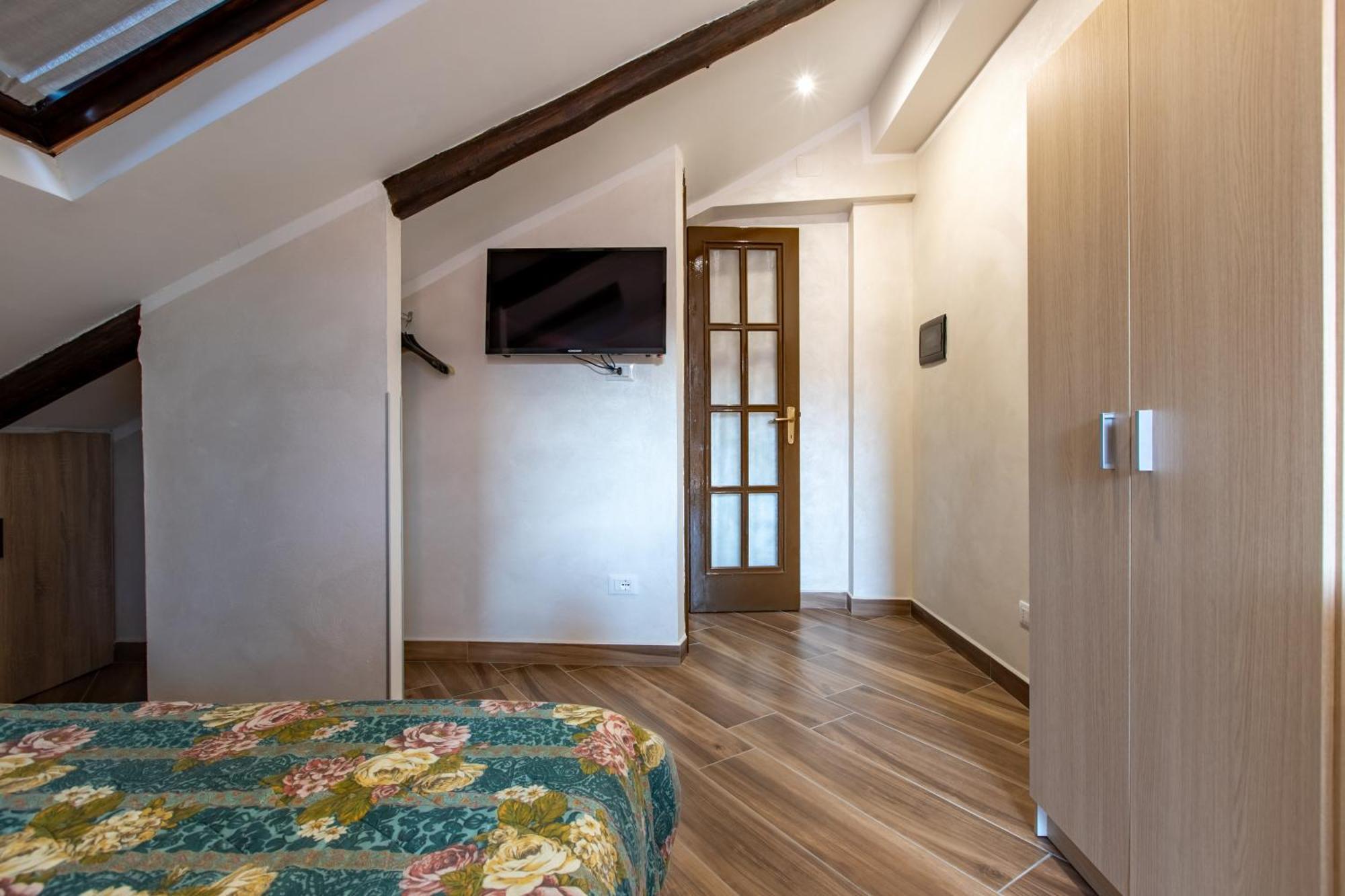 Attico Grand Terrace Apartment Alba  Luaran gambar